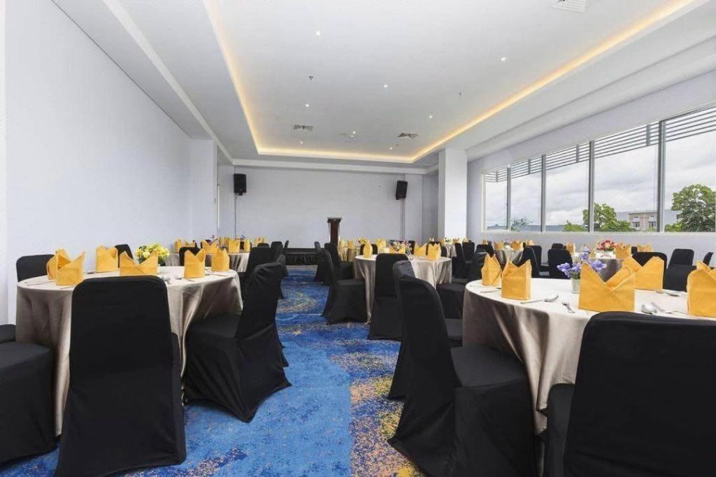 Horison Hotel Ultima Timika Zewnętrze zdjęcie