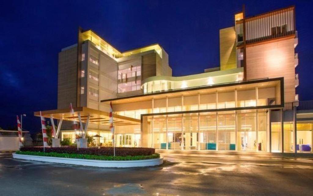 Horison Hotel Ultima Timika Zewnętrze zdjęcie